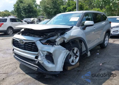 2021 Toyota Highlander L z USA, uszkodzony, nr VIN 5TDCZRAH0MS530113